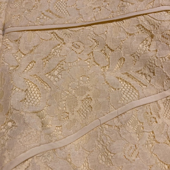 Nue by Shani Trumpet Cap Sleeve Lace Midi Dress - Picture 7 of 10